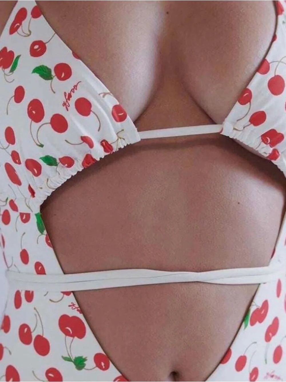 Frankies Bikinis cute white